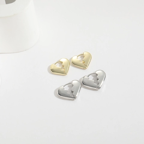 Pendientes de Aro de Cobre de Moda Corazón Roto Oro Plata Chapado Personalidad Pendientes Huggie Para Mujer Joyería Regalo