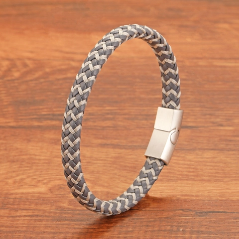 Bracelet en Cuir Tissé à la Main pour Hommes Fermoir Magnétique en Acier Titane Manchette Tressée Bijoux de Mode Décontractés