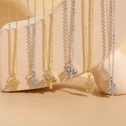 Elegant 14K Gold Plated Copper Cubic Zirconia Maple Leaf Tree Of Life Monstera Leaf Pendant Necklace For Women Fresh Jewelry