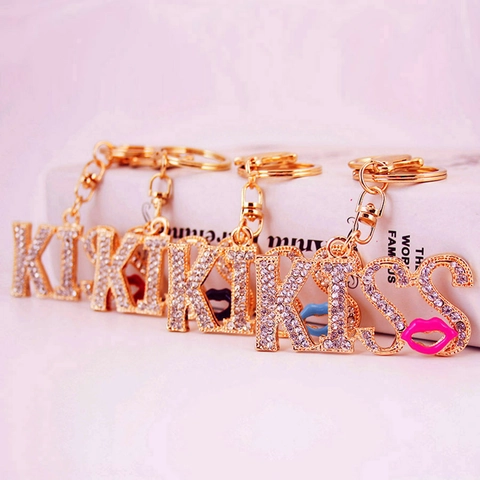 Schattig KISS Letter Strass Sleutelhanger Zinklegering Emaille Lip Hanger Sleutelring Voor Vrouwen Tas Hangende Decoratie Mode Sieraden