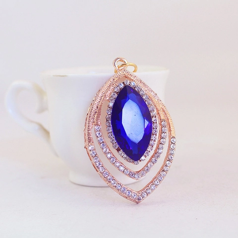 Portachiavi Piuma di Pavone Oro Rosa Vintage Con Cristallo Marquise Blu Profondo Strass Intarsiato Pendente Borsa Metallo