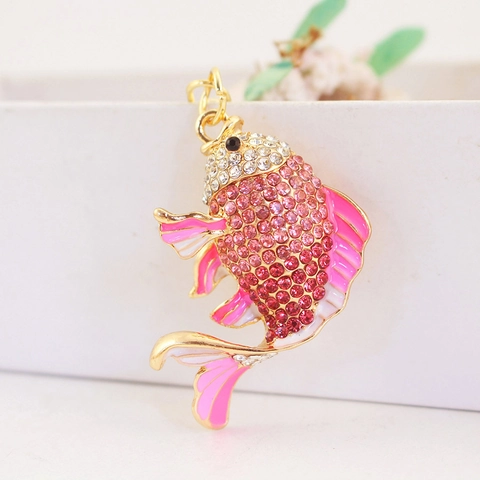 Niedlicher Strass Koi Fisch Schlüsselanhänger Zinklegierung Emaille Metall Auto Tasche Charme Anhänger Glücksfisch Schlüsselring Schmuck Geschenk