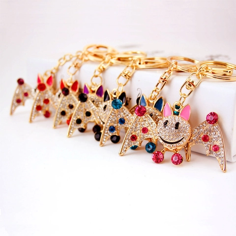 Cartoon Bat Rhinestone Keychain Zinc Alloy Gold Plated Enamel Animal Pendant Keyring For Women Bag Charm Halloween Gift