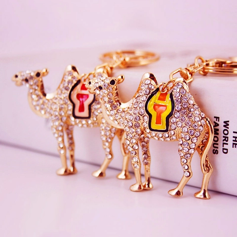 Fashion Creative Rhinestone Camel Keychain Zinc Alloy Enamel Animal Pendant For Men Women Bag Hanging Jewelry Gift