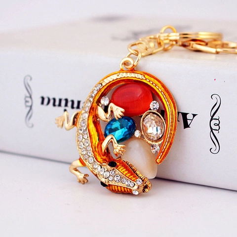 Kreativer Kristall Eidechse Schlüsselanhänger Gecko Anhänger Legierung Strass Emaille Tierform Auto Schlüsselring Schmuck Geschenk