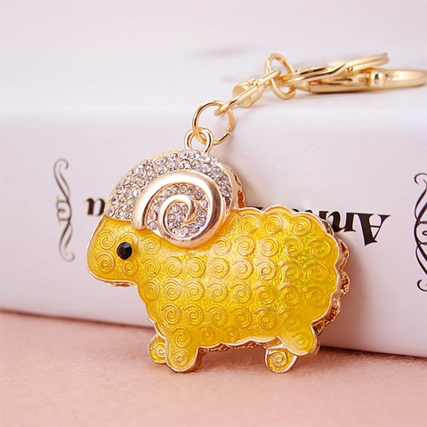Simpatico Portachiavi a Forma di Pecora in Lega di Zinco con Strass per Donna Pendente Animale in Smalto Ciondolo Borsa Portachiavi di Lusso