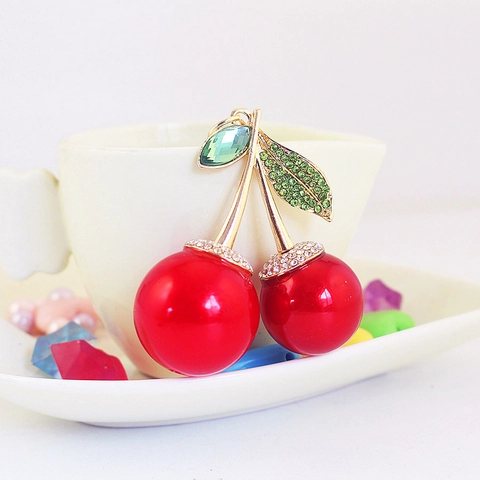 Rhinestone Cherry Keychain For Women Zinc Alloy Red Cherry Bag Charm Gold Plated Fruit Pendant Keyring For Purse Backpack