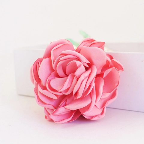 Portachiavi a Forma di Palla di Rose in Raso Fatto a Mano Con Perla Artificiale Ciondolo da Borsa in Metallo a Forma di Rosa per Donna Regalo di San Valentino