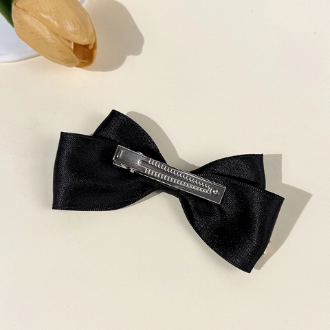 Pince à Cheveux Nœud en Ruban de Satin Fait à la Main pour Femmes Style Coréen Sucré Charme d'Étoile Chaîne en Métal Accessoires de Cheveux