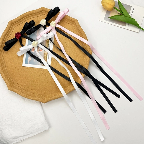 Barrette Nœud en Satin Avec Rose en Tissu Longs Rubans Style Romantique Français Balletcore Pince Croco Accessoires Cheveux Femme