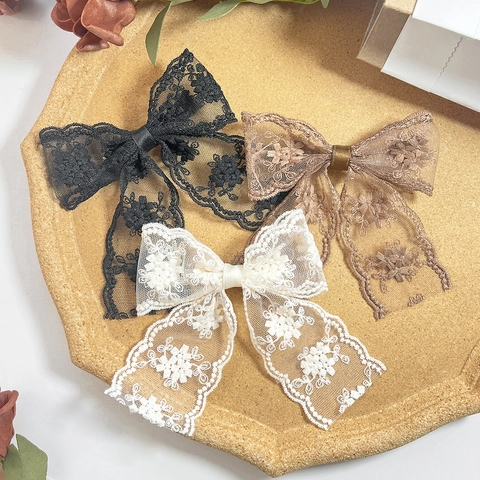 Vintage Korean Style Embroidered Lace Bow Hair Clip Elegant Floral Handmade Duckbill Clip For Women Sweet Hair Accessories