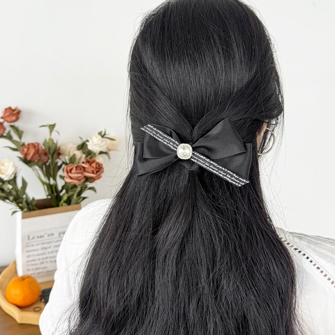 Elegante Satin Schleife Haarklammer Strass Buchstaben Druck Band Schleife Entenschnabelklemme Französischer Stil Haarschmuck Damen