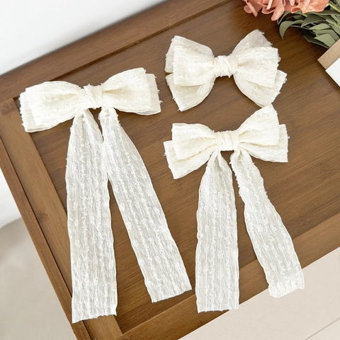 Elegante Pinza para el Cabello con Lazo de Encaje Blanco Crema Cintas Largas Estilo Hada Dulce Accesorio para Mujer