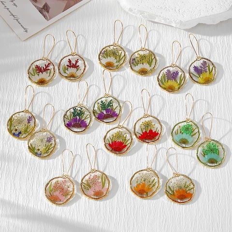 Vintage Handmade Resin Dried Flower Earrings For Women Gold Plated Copper Hook Pastoral Style Real Botanical Petal Jewelry Gift