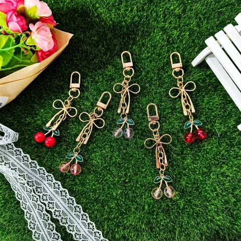 Cute Simulation Cherry Keychain With Golden Bow And Green Leaves Alloy Resin Fruit Bag Pendant For Women Accessories