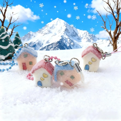 Cute Cartoon Mini Snow House Mobile Phone Charm Flocked Resin Heart House Pendant Bead Chain Phone Rope Christmas Gift