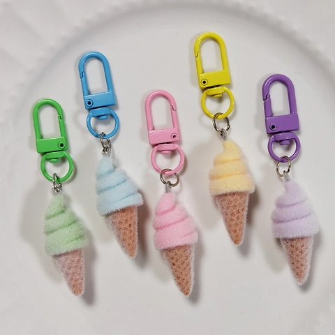 Porte-Clés Créatif de Glace en Flocage Simulation Pendentif de Sac à Cône Coloré Accessoires de Style Sucré Cadeau Femme Fille