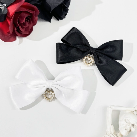 Elegante Fermaglio per Capelli con Fiocco in Raso e Pendaglio a Cuore di Künstliche Perle Sintetiche per Donne Ragazze Stile Vintage