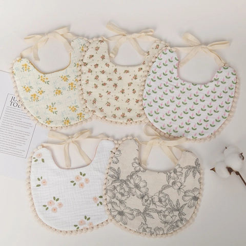 Pastoral Baby Cotton Blend Floral Bib With Pom Pom Trim Adjustable Lace Up Infant Saliva Towel Newborn Feeding Bib Headband