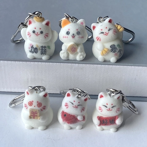 Cute Flocked Lucky Cat Keychain Maneki Neko Plastic Resin Keyring Bag Pendant For Women Good Luck Wealth Blessing Gift