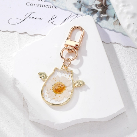 Halloween Keychain Dried Flower Resin Ghost Pumpkin Bat Cat Shape Gold Foil Alloy Key Ring Bag Charm For Women Gift