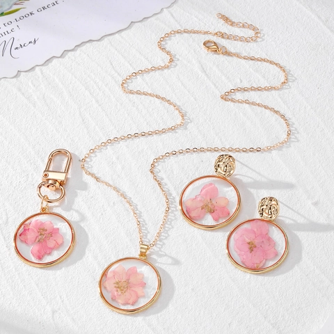 Handmade Dried Flower Resin Jewelry Gold Alloy Round Pendant Necklace Earrings Keychain For Women Pink Blue Floral Accessories