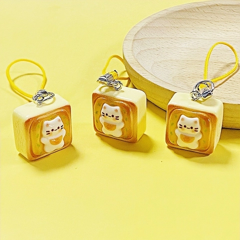 Simpatico Ciondolo Portachiavi in Resina a Forma di Toast con Gatto Cartone Animato Cibo Simulato Ciondolo per Cellulare Donna
