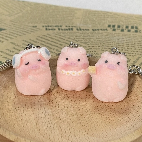 Süßer Beflockter Schweinchen Schlüsselanhänger Cartoon Tier Tasche Anhänger Mit Sonnenbrille Kopfhörer Rosa Schwein Schmuck Geschenk