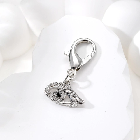 Portachiavi in Lega a Forma di Cuore e Malocchio Con Strass Smalto Argento Blu Ciondolo Decorativo per Borsa Donna Accessori per Animali