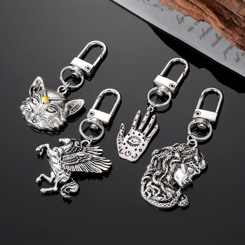 Vintage Antique Silver Alloy Keychain Hamsa Hand Pegasus Mythical Portrait Cat Head Pendant Keyring For Bag Keys Unisex