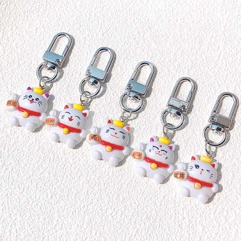 Cute Cartoon Lucky Cat Resin Keychain Maneki Neko Animal Bag Pendant Fortune Cat Keyring Gift For Women Men Kids Accessory