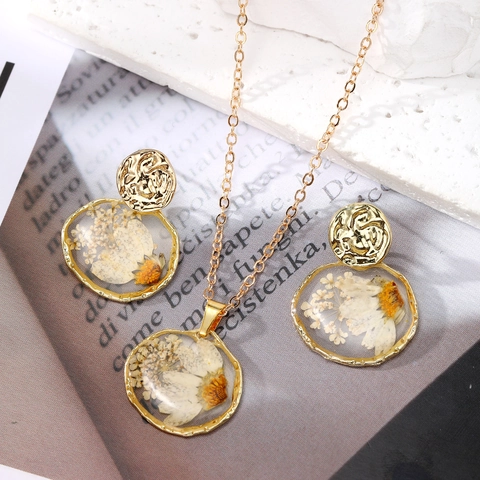 Pastoraal Madeliefje Gedroogde Bloem Hars Ketting Oorbellen Set Voor Vrouwen Handgemaakte Natuurlijke Bloem Legering Sieraden Cadeau