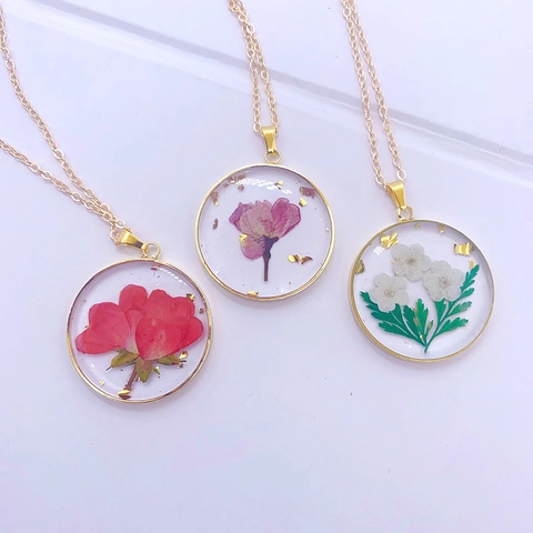 Vintage Resin Real Dried Flower Round Pendant Necklace For Women Copper Gold Plated Botanical Floral Sweater Chain Jewelry