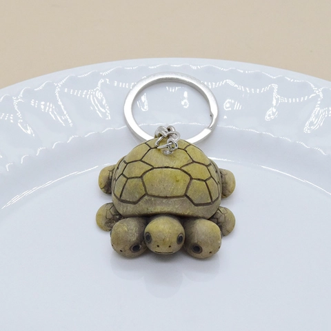 Kreative Dreiköpfige Schildkröte Schlüsselanhänger Hässlich Süß Tier Harz Taschenanhänger Antik Braun Individueller Stil Schlüsselring Geschenk