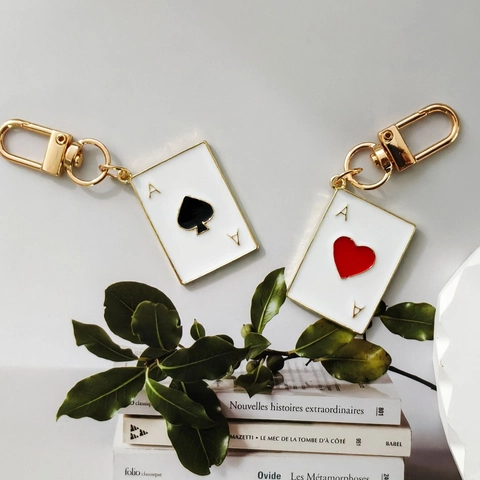 Lustige Spielkarten Ace Of Spades Hearts Schlüsselanhänger Legierung Emaille Anhänger Für Tasche Damen Herren Geschenk
