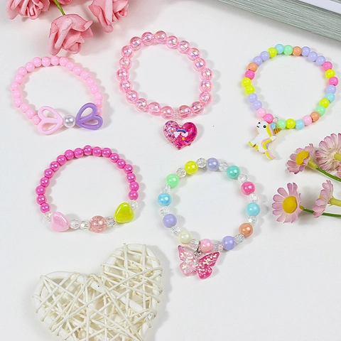 Eenhoorn Cartoon Acryl Kralen Armband Voor Meisjes Kinderen Zoete Macaron Kleur Elastische Hart Vlinder Hanger Handgemaakte Sieraden Verjaardagscadeau