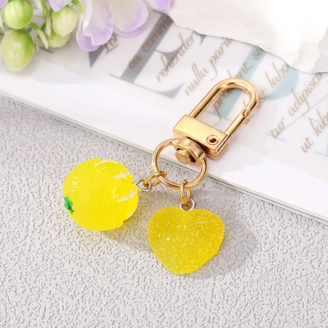 Realistic Fruit Simulation Keychain Creative Resin Orange Banana Lemon Slice Bag Pendant For Women Men Fashion Accessories