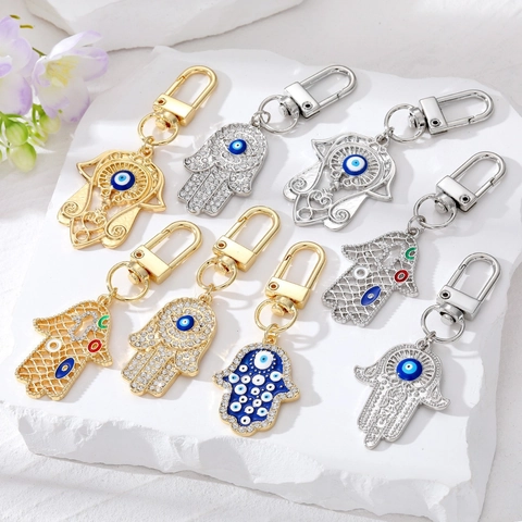 Hamsa Hand Evil Eye Keychain Vintage Alloy Rhinestone Enamel Fatima Hand Bag Pendant Lucky Charm Jewelry Accessory For Gift