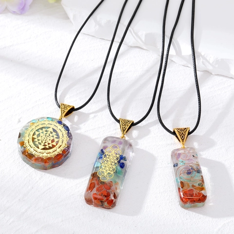 Collana Pendente in Resina Orgonite Vintage Con 7 Chakra Pietra Naturale Filo Di Rame Fiore Della Vita Gioielli Spirituali