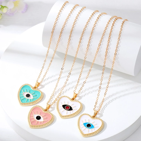 Collar con Colgante de Mal de Ojo de Corazón de Aleación Étnica Esmalte Ojo Turco Joyería Minimalista Tono Dorado Regalo para Mujeres Hombres