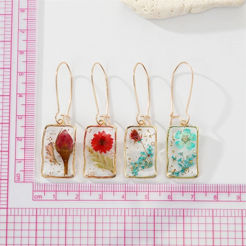 Handmade Resin Dried Flower Drop Earrings Gold Alloy Rectangular Transparent Dangle Earrings With Artificial Pearl Botanical Jewelry For Women