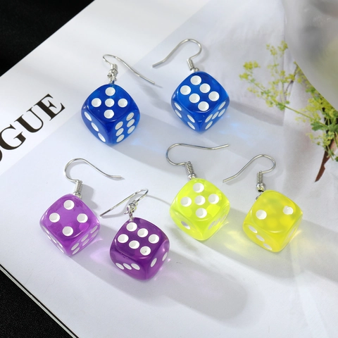 Creative Resin Dice Drop Earrings For Women Retro Personality Geometric Cube Dangle Earrings Fun Fashion Jewelry Accessories Gift