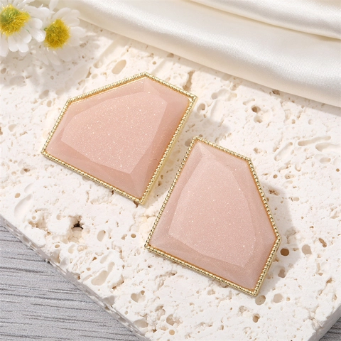Exaggerated Colorful Resin Sequin Diamond Shaped Stud Earrings Alloy Base Geometric Pentagon Glitter Large Ear Jewelry For Women Party