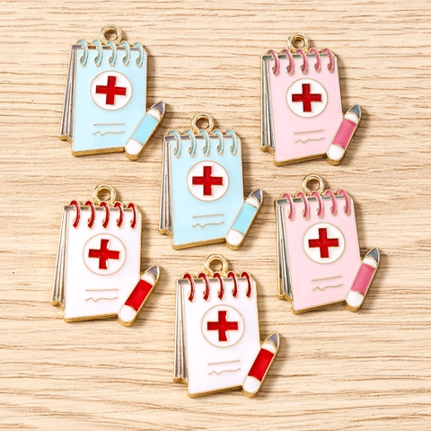 Ciondoli in Lega di Zinco Smalto Quaderno Medico Penna Per Infermiere Medico DIY Collana Braccialetto Portachiavi Gioielli Accessori