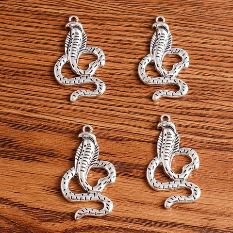 Vintage Zinklegierung Kobra Schlange Anhänger DIY Schmuck Zubehör Für Halskette Armband Schlüsselanhänger Antik Silber Charm