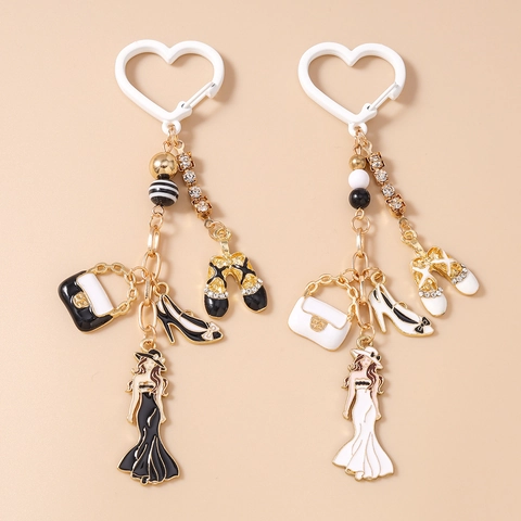 Llavero de Aleación de Zinc con Forma de Bolso y Zapatos de Tacón Alto para Mujer Colgante de Bolso con Diamantes de Imitación
