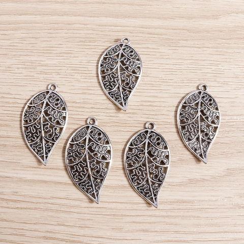 Ciondoli a Foglia in Lega di Zinco Argento Antico Per Creazione di Gioielli Fai da Te Pendenti Botanici Vintage Per Collana Bracciale Portachiavi