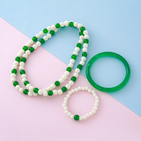 Nouveau Style Chinois Parure de Bijoux en Perles de Verre Imitation Jade Vert Émeraude Blanc Collier Bracelet Jonc Filles Enfants