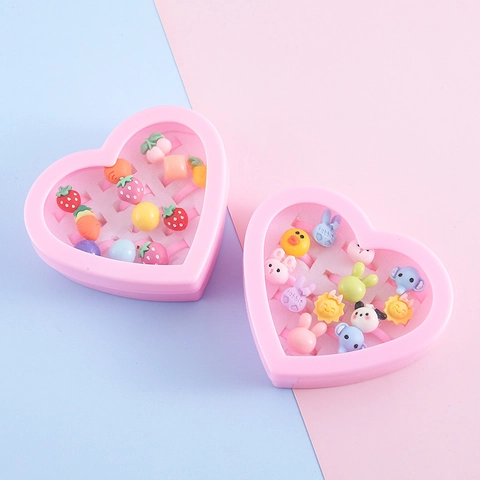 Ensemble de Bagues en Résine pour Enfants avec Boîte en Forme de Coeur Bagues de Jouet en Plastique Réglables Animaux Fleurs Fruits