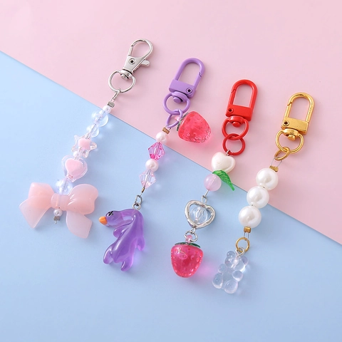 Dolce Stile INS Fiocco Cane Palloncino Fragola Portachiavi in Resina Metallo Ciondolo per Borsa per Donna Ragazza Accessorio Quotidiano